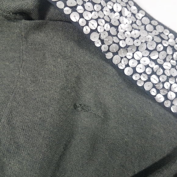 Green Tie Front White Sequin Linen/ Silk Sweater - Picture 7 of 11